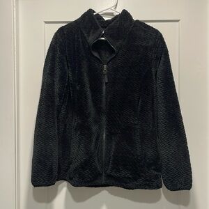 Free2B black zip up